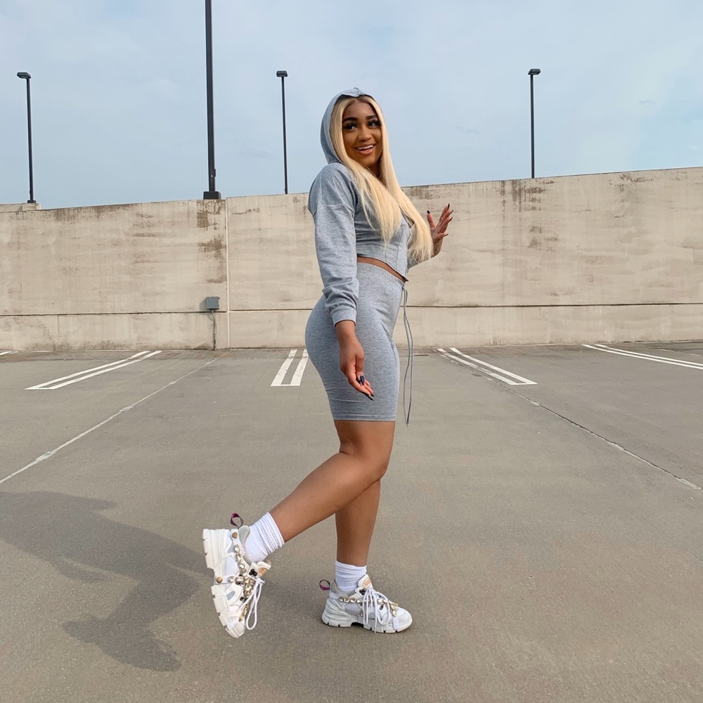 Grey Set - Picture 2 of 2